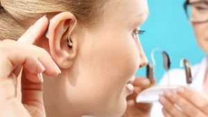 İşitme Cihazı Nedir? Kimler İçin Gereklidir?